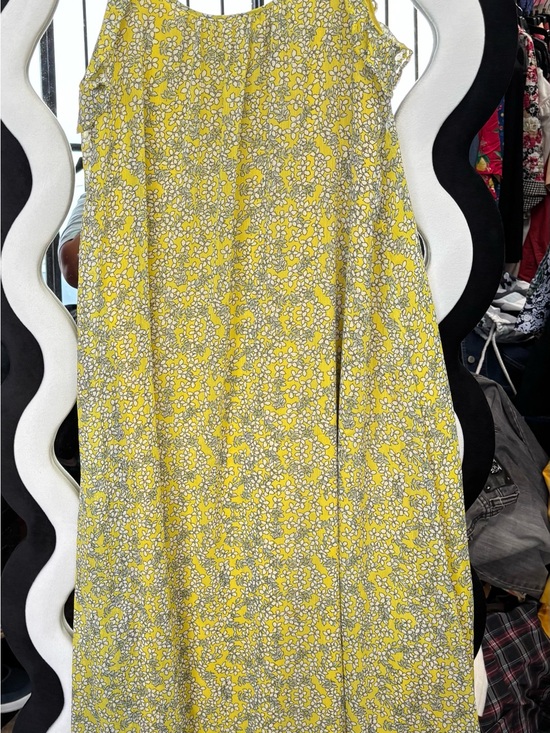 Who What Wear Dresses & Skirts - Who What Wear Yellow Floral Sleeveless Dress